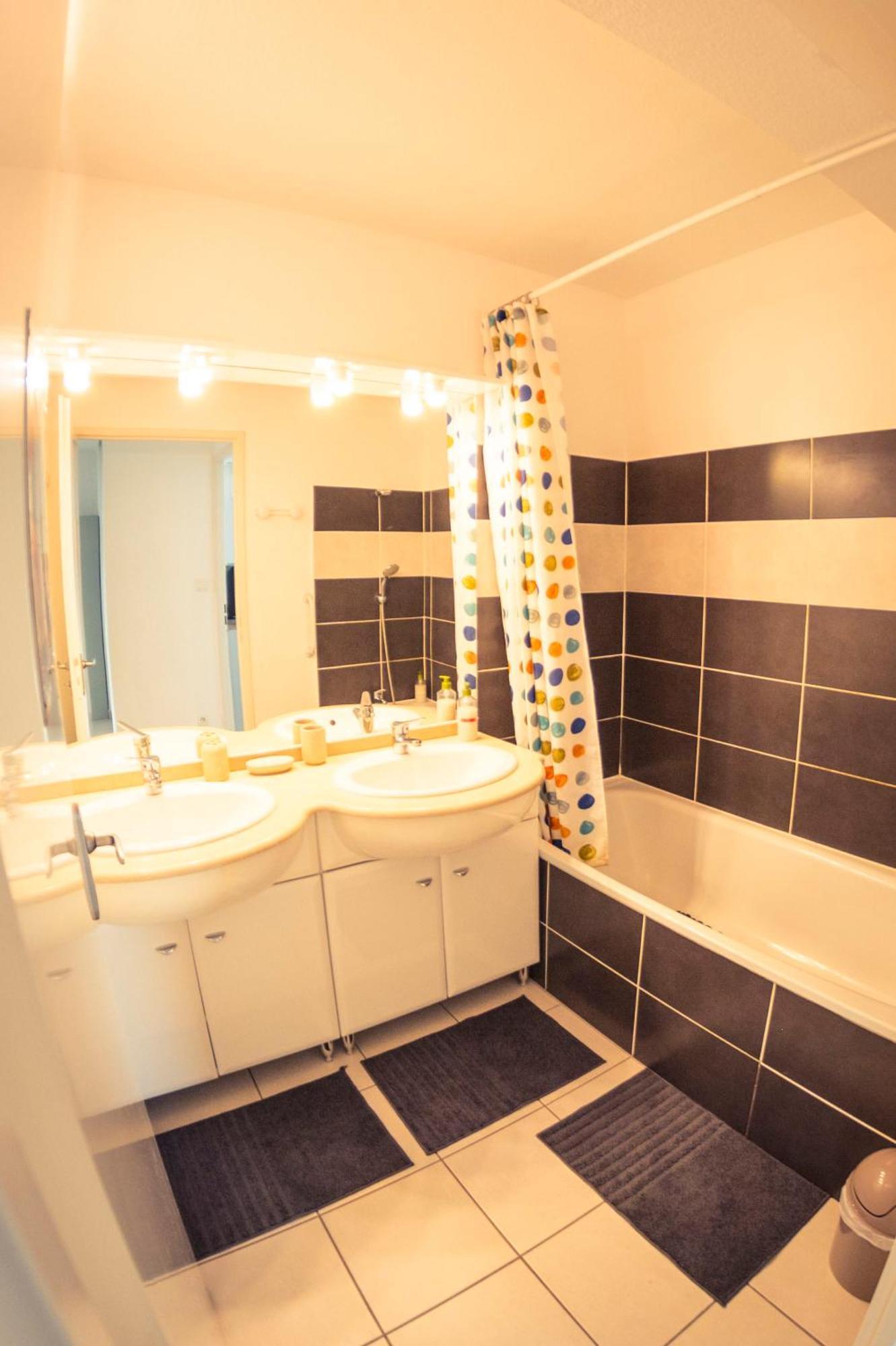 Apartamento L Arene Margaux, 300 M Du Tram Lormont Exterior foto